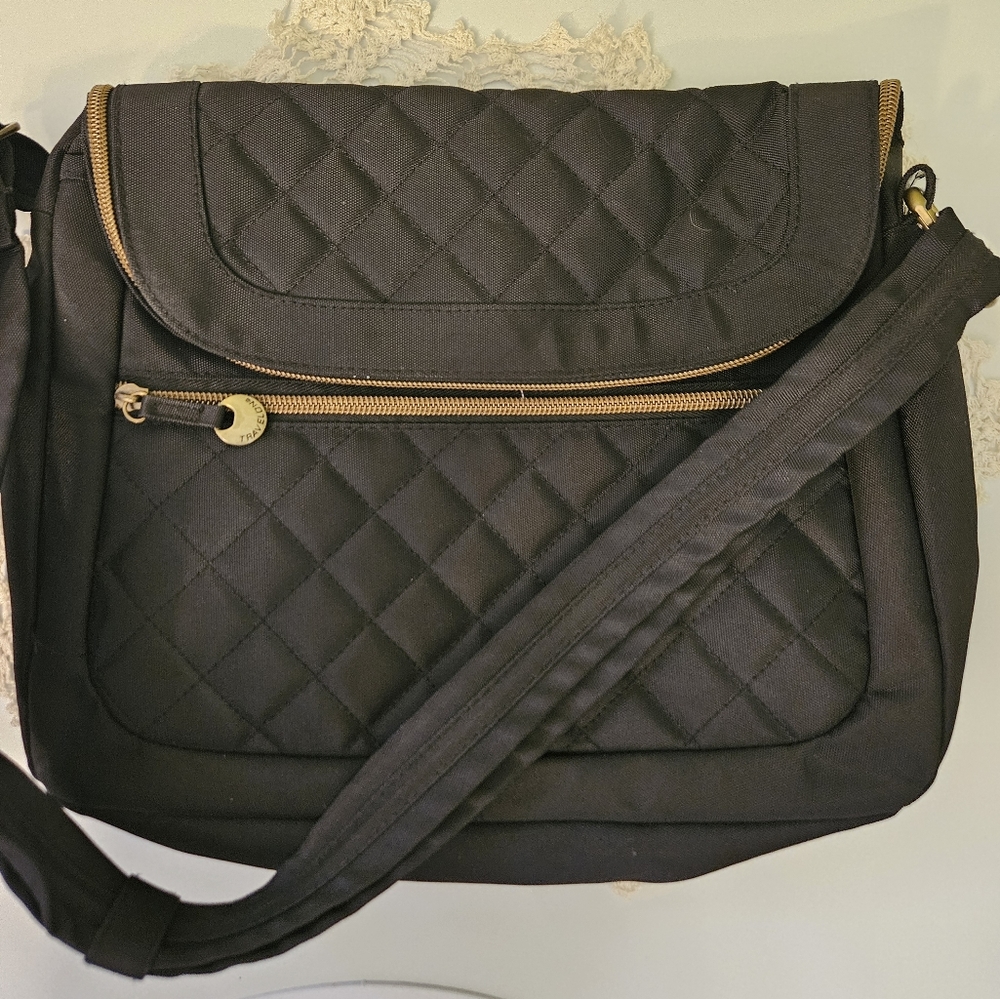 Travelon Anti Theft Adjustable Strap Multi Pocket Bag